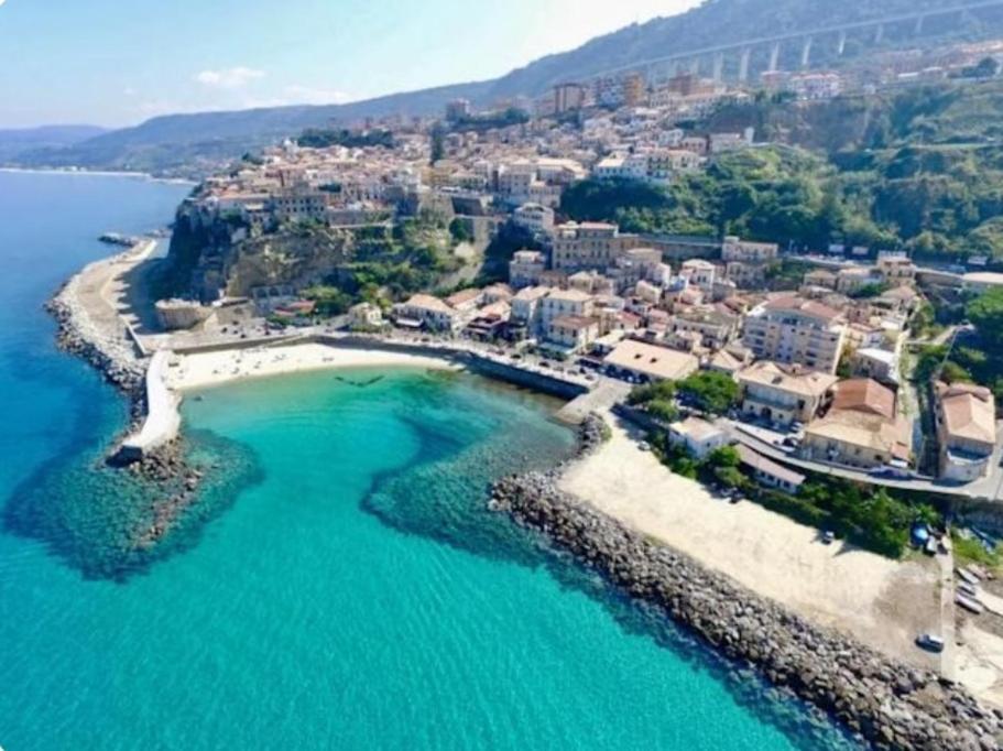 Casa Di Giorgio-Fronte Spiaggia Pizzo  Extérieur photo