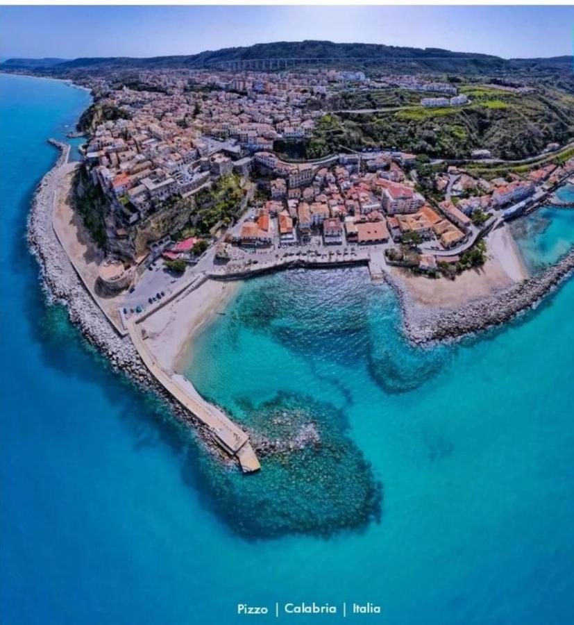 Casa Di Giorgio-Fronte Spiaggia Pizzo  Extérieur photo